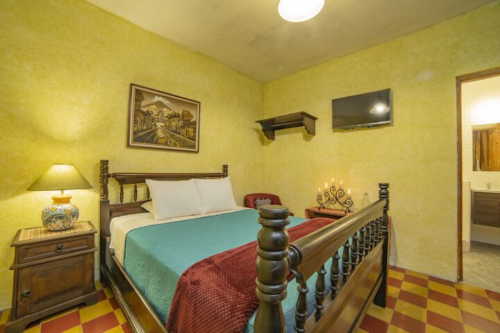 Room 5 of 37