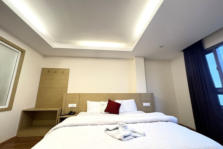 Room 28 of 45