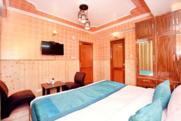 Room 16 of 26