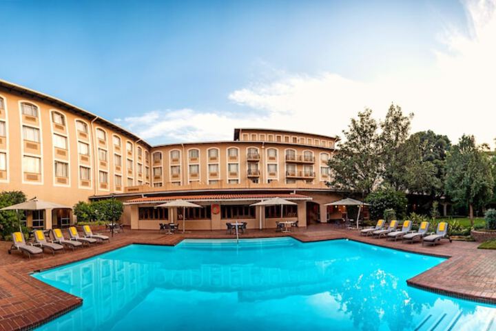 Pool Hotel