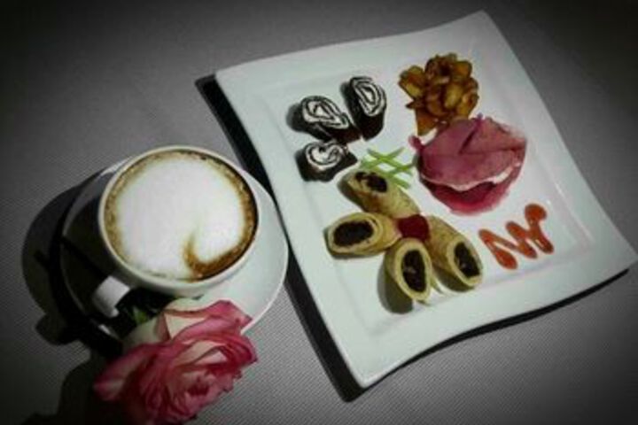 Dining 13 of 53