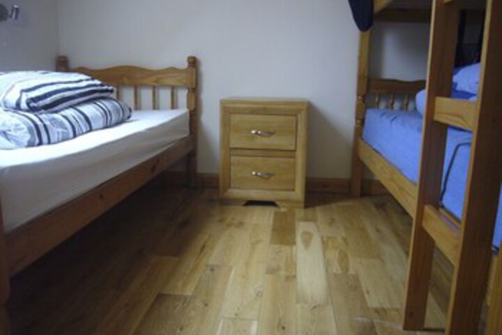 Room 142 of 162
