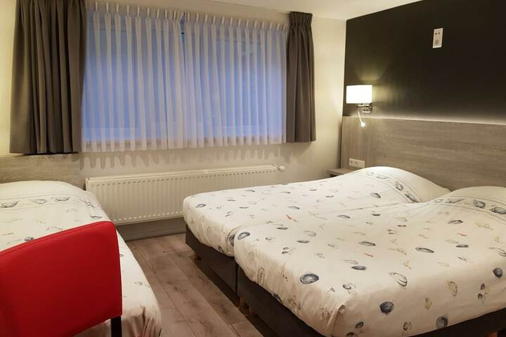 Room 14 of 63