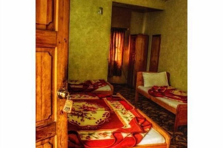 Room 27 of 27