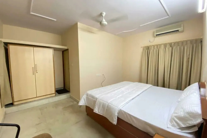 Room 3 of 13