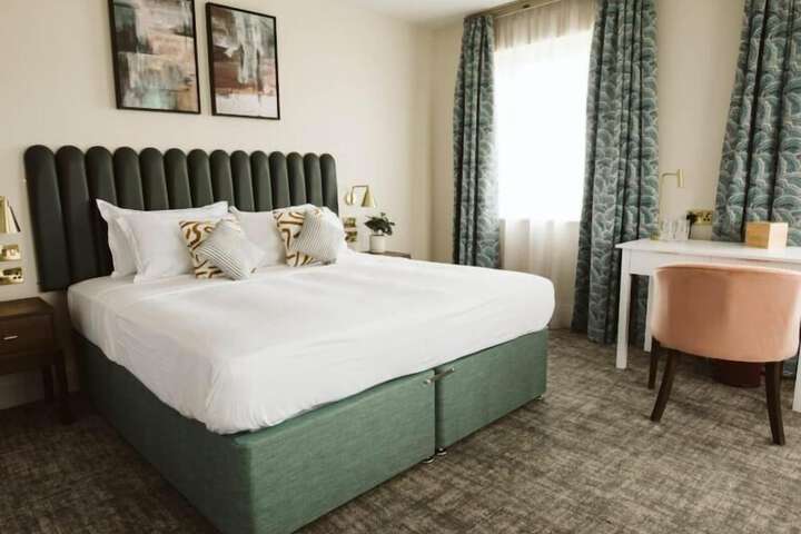 Room 15 of 29