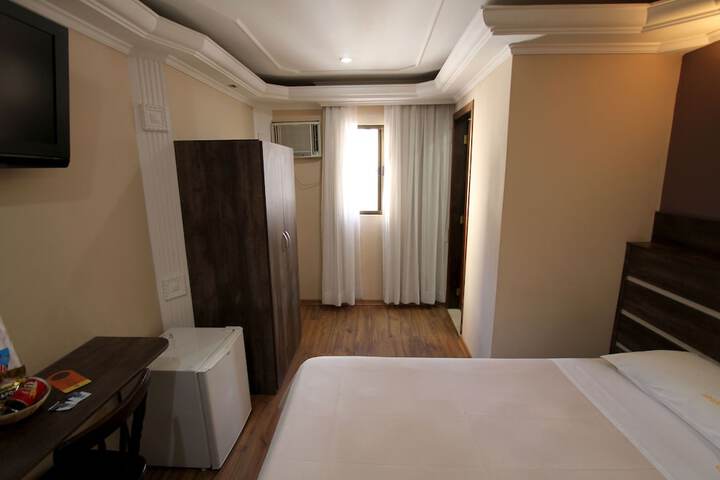 Room 12 of 35