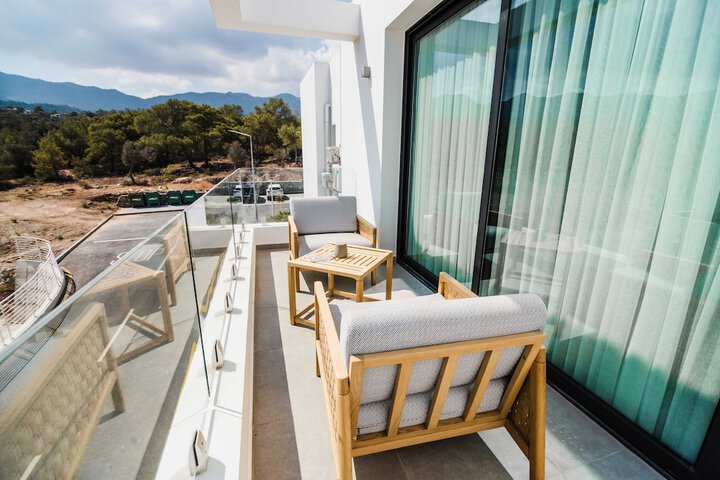 Terrace/Patio 182 of 196