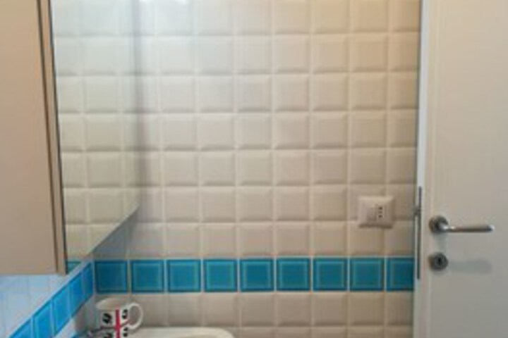 Room 15 of 60