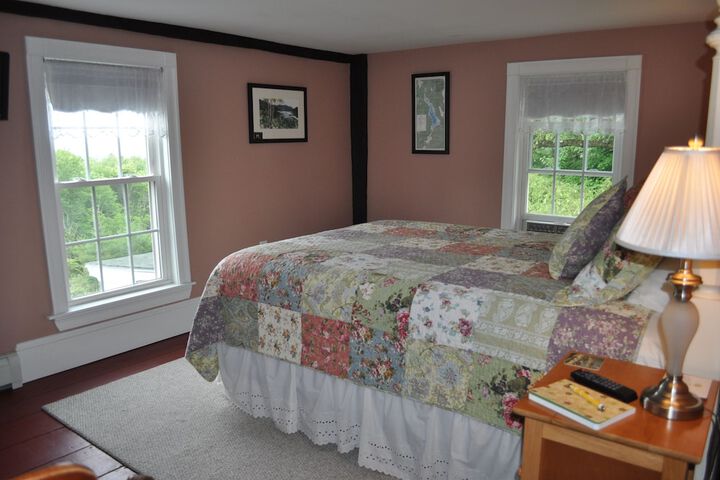 Room 3 of 38