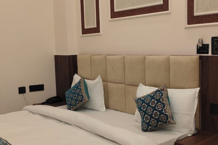 Room 75 of 118