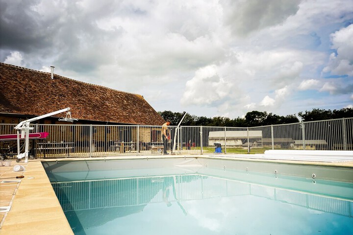 Pool Hotel