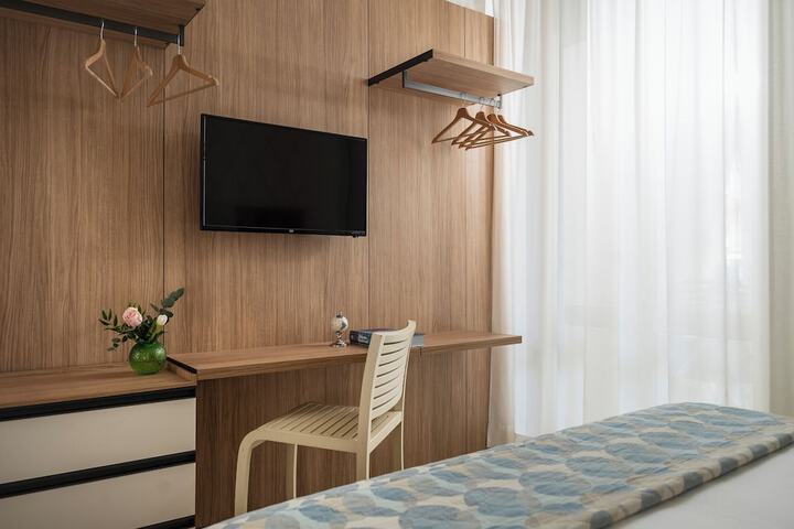 Room 40 of 89