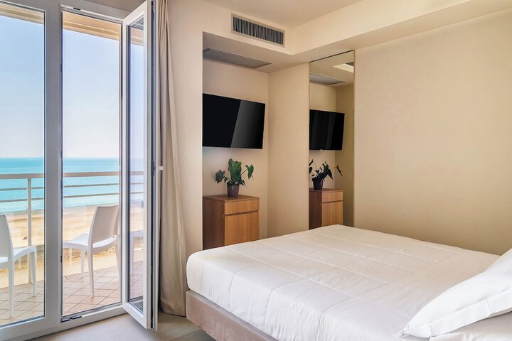 Room 21 of 86