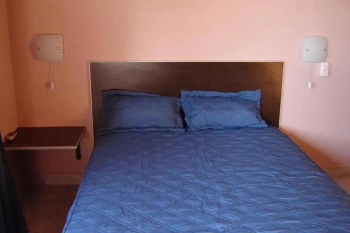 Room 5 of 12