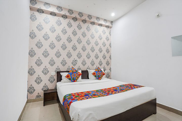 Room 6 of 23