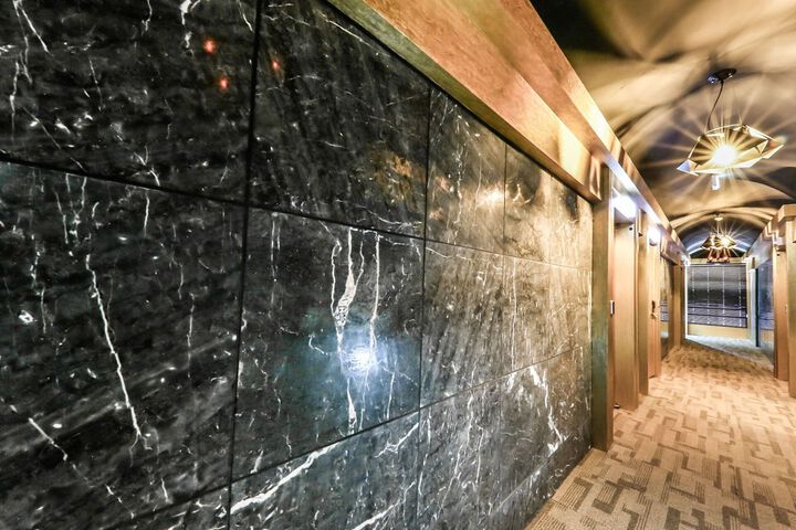 Hotel Interior 26 of 138