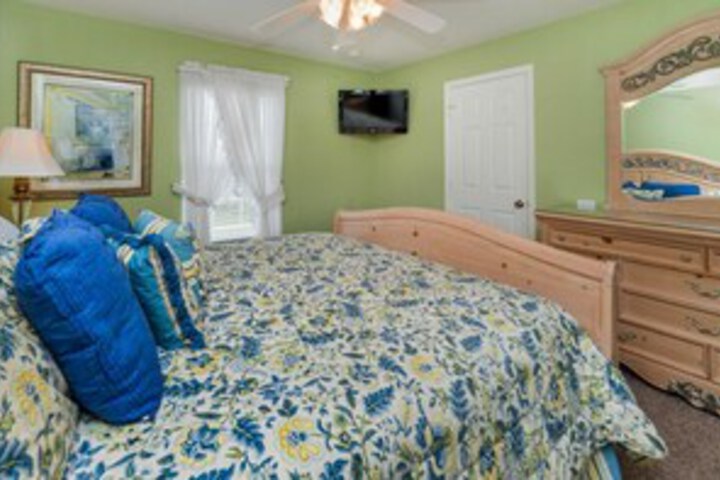 Room 28 of 38