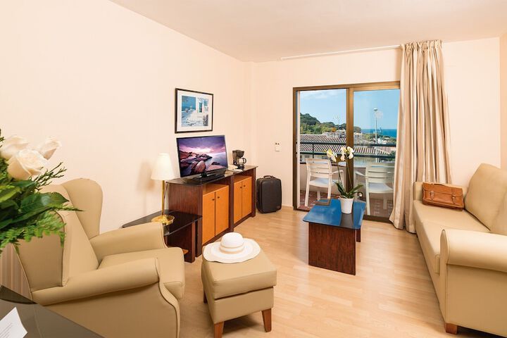Room 7 of 20