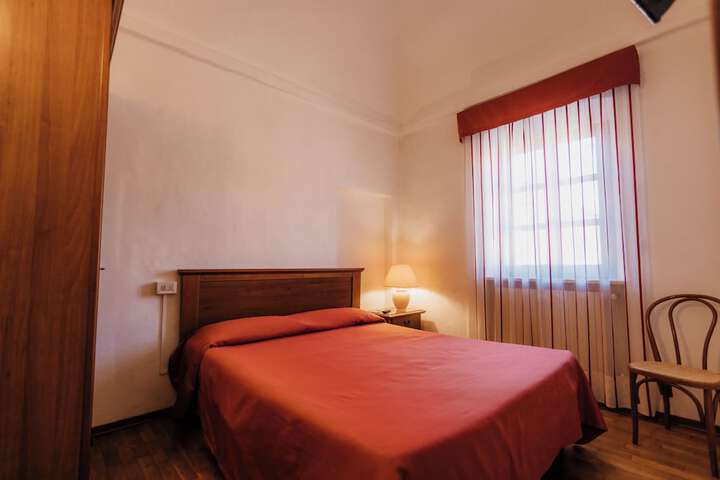 Room 21 of 44
