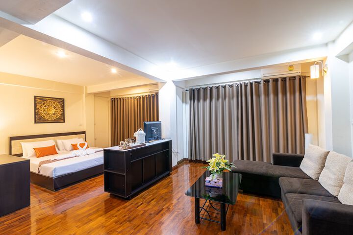 Room 6 of 21
