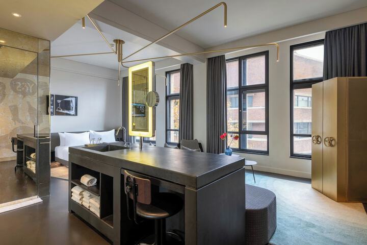 Room 190 of 313