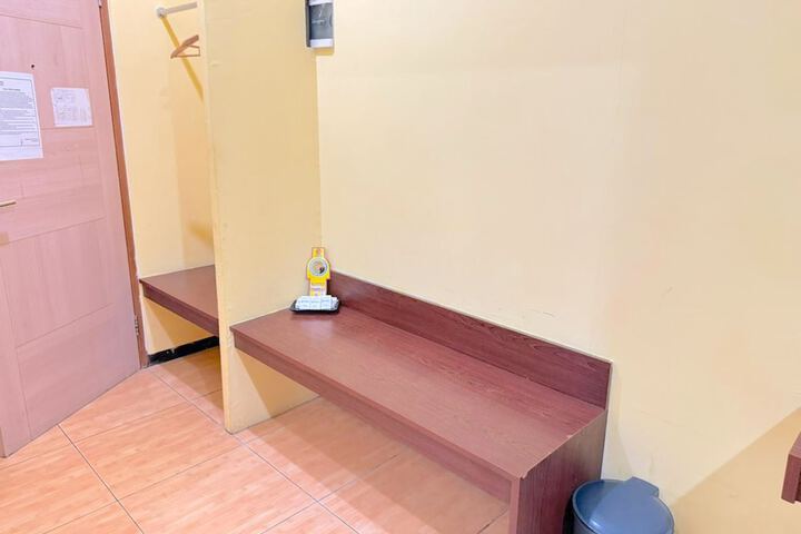 Room 44 of 59