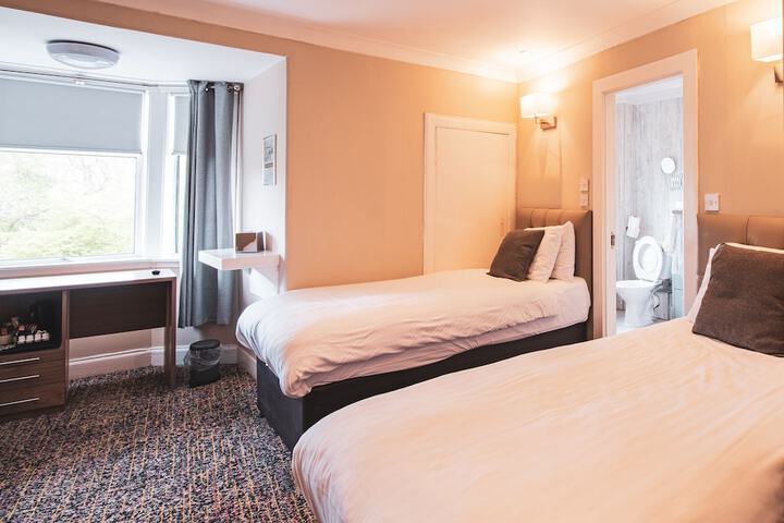 Room 42 of 89
