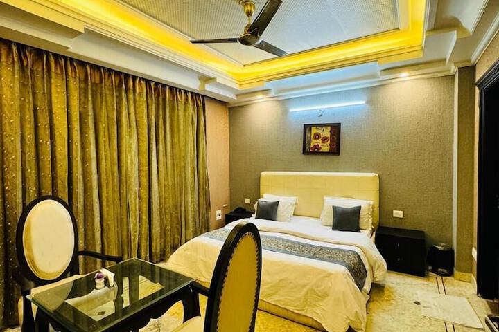 Room 40 of 79