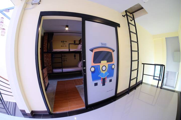 Room 8 of 82