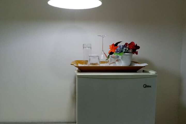 Room 17 of 43