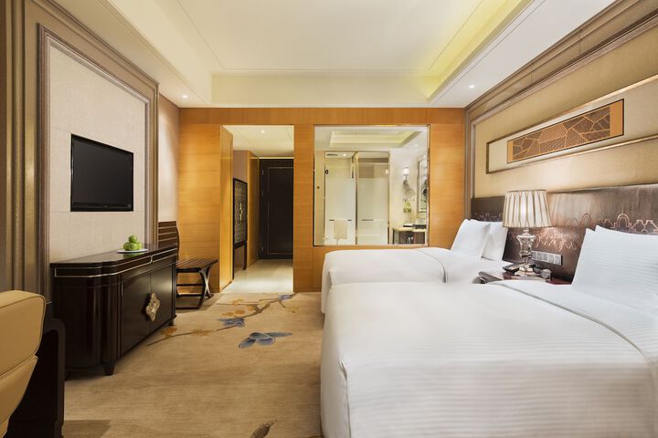Room 8 of 45