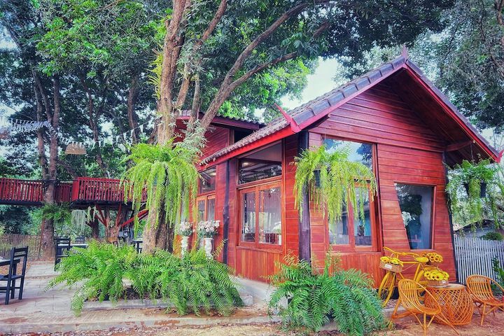 Inthawa Resort (Feuang Laos)