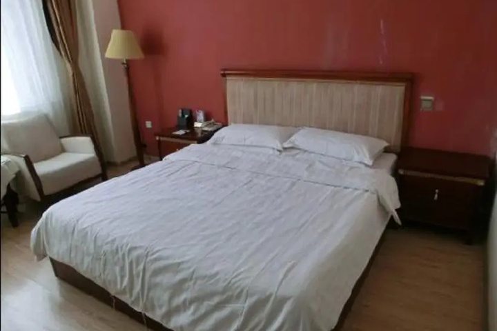 Room 3 of 11