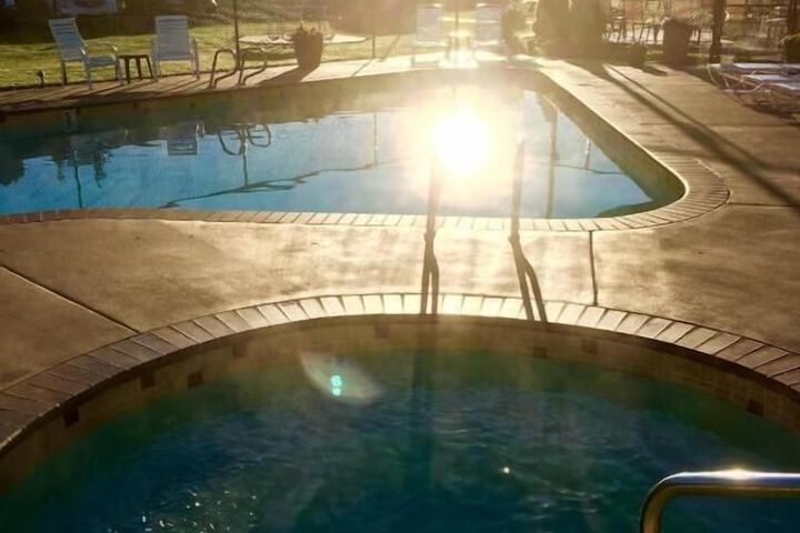 Pool 18 of 39