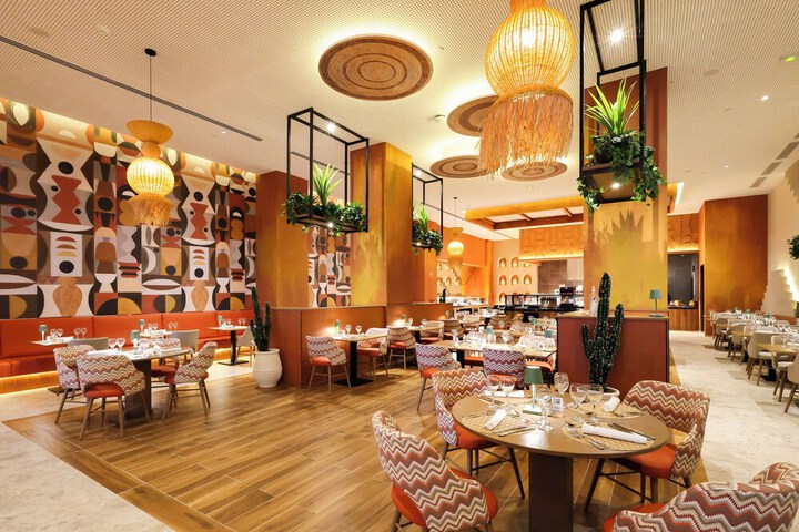 Dining 178 of 223