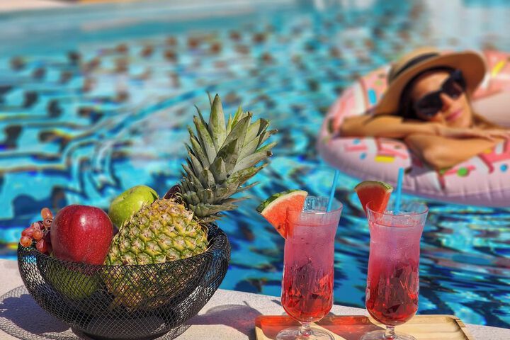 Pool 44 of 182