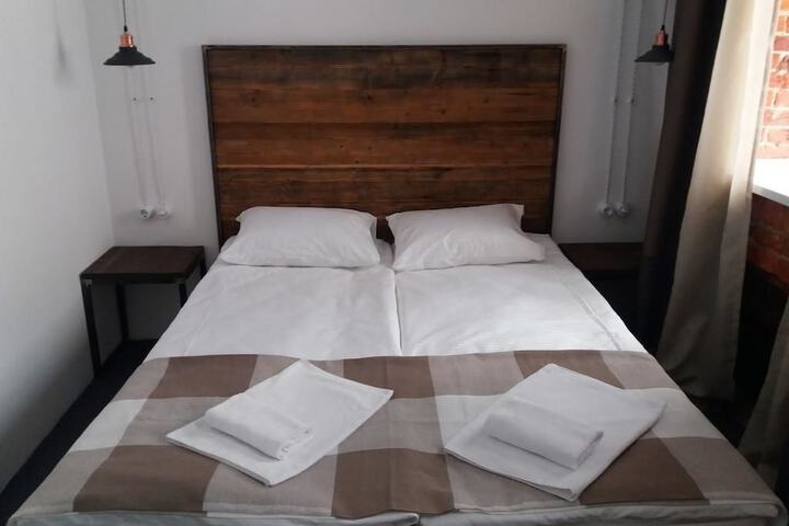 Room 7 of 29