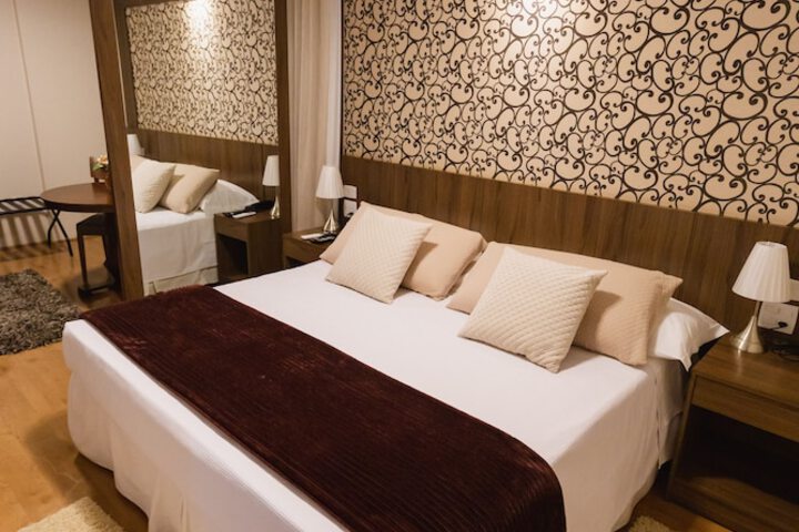 Room 28 of 119
