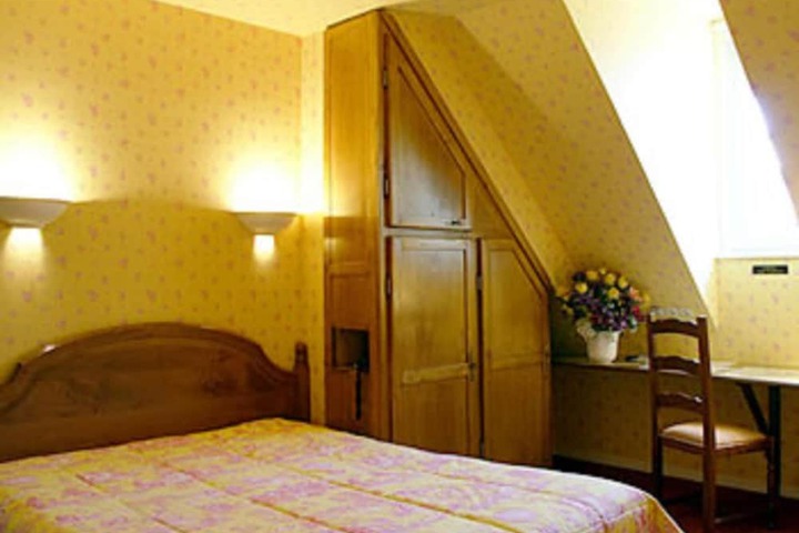 Room 19 of 47