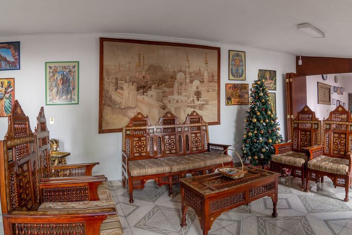 Hotel Lobby