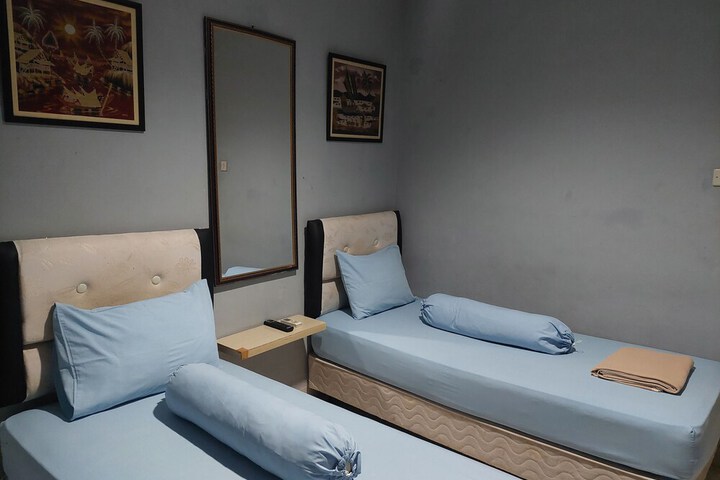 Room 15 of 41