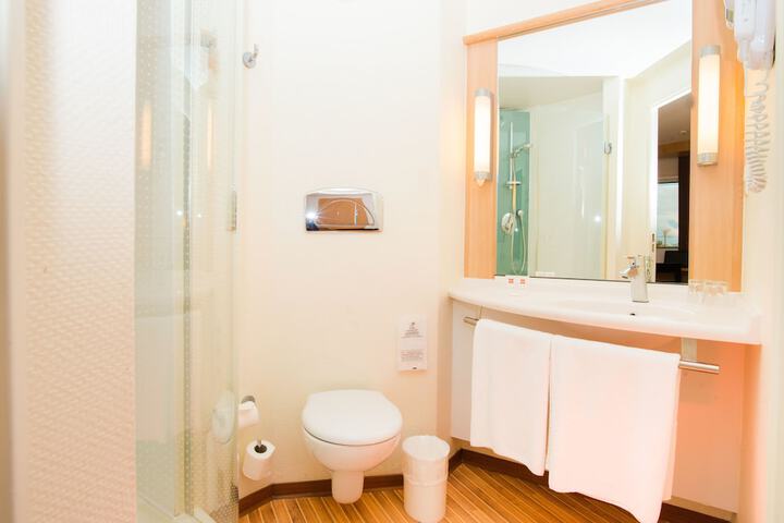 Clean Restrooms