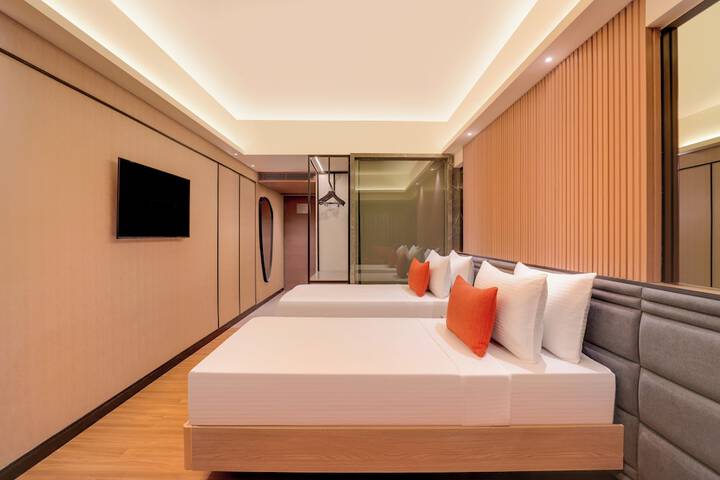 Room 26 of 72