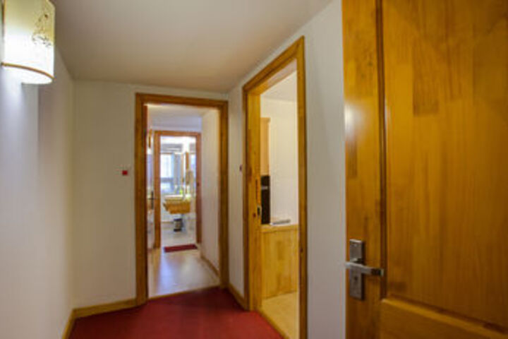 Ballroom/Hall 35 of 70