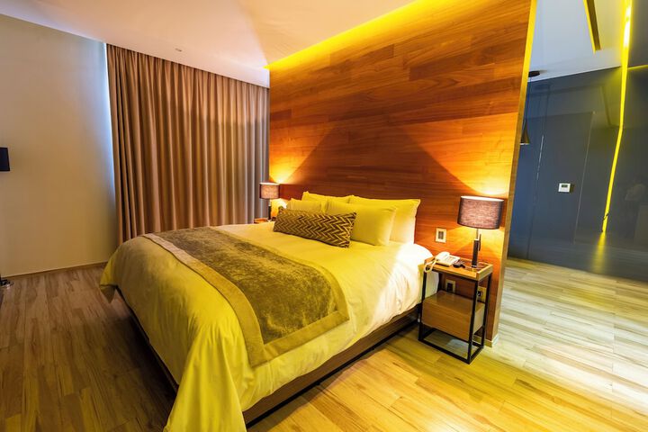 Room 20 of 53