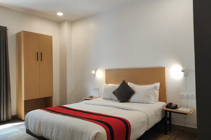Room 12 of 29