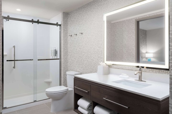 Bathroom shower