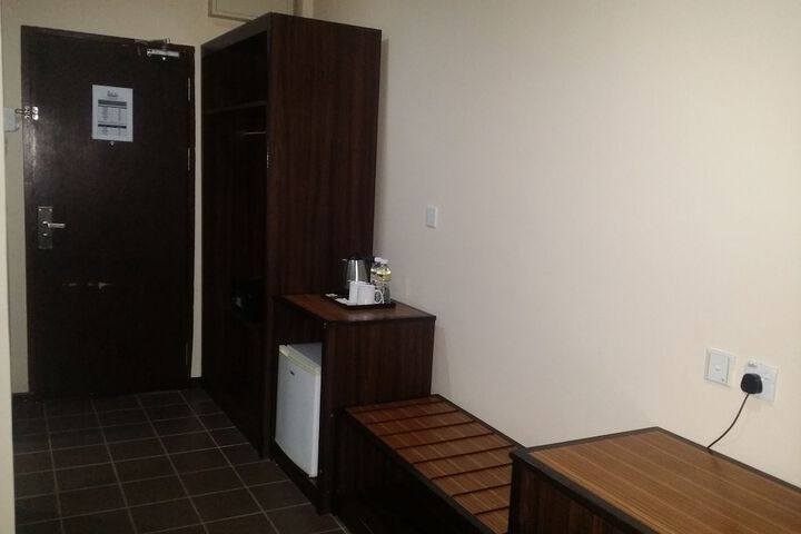 Room 6 of 52
