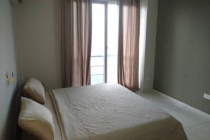 Room 8 of 26